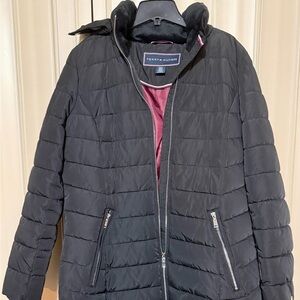 Medium black women’s Tommy Hilfiger winter jacket with removable hood